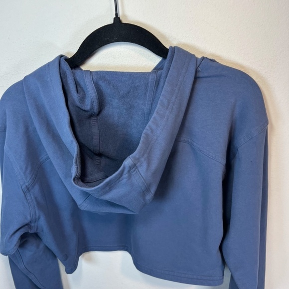 Lululemon All Yours Cropped Hoodie Shirt Ink Blue Pullover Stretch Womens Size 4 - Picture 15 of 15